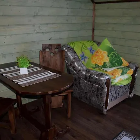 кам'яний двір Lodge Jaremtsche