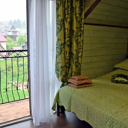 кам'яний двір Lodge Jaremtsche